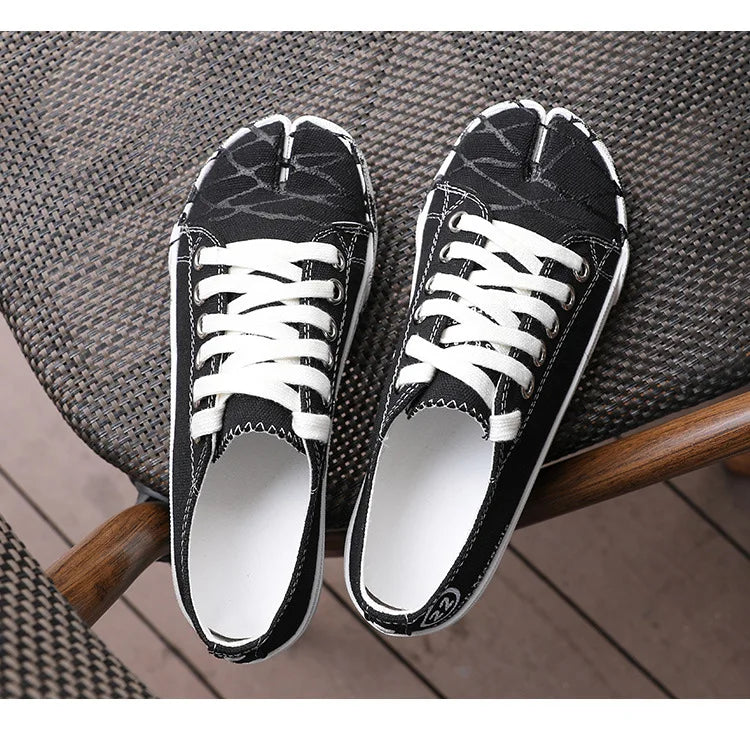 Tabby Splashing Ink Canvas Shoes - Women's Split Toe Footwear - true-deals-club