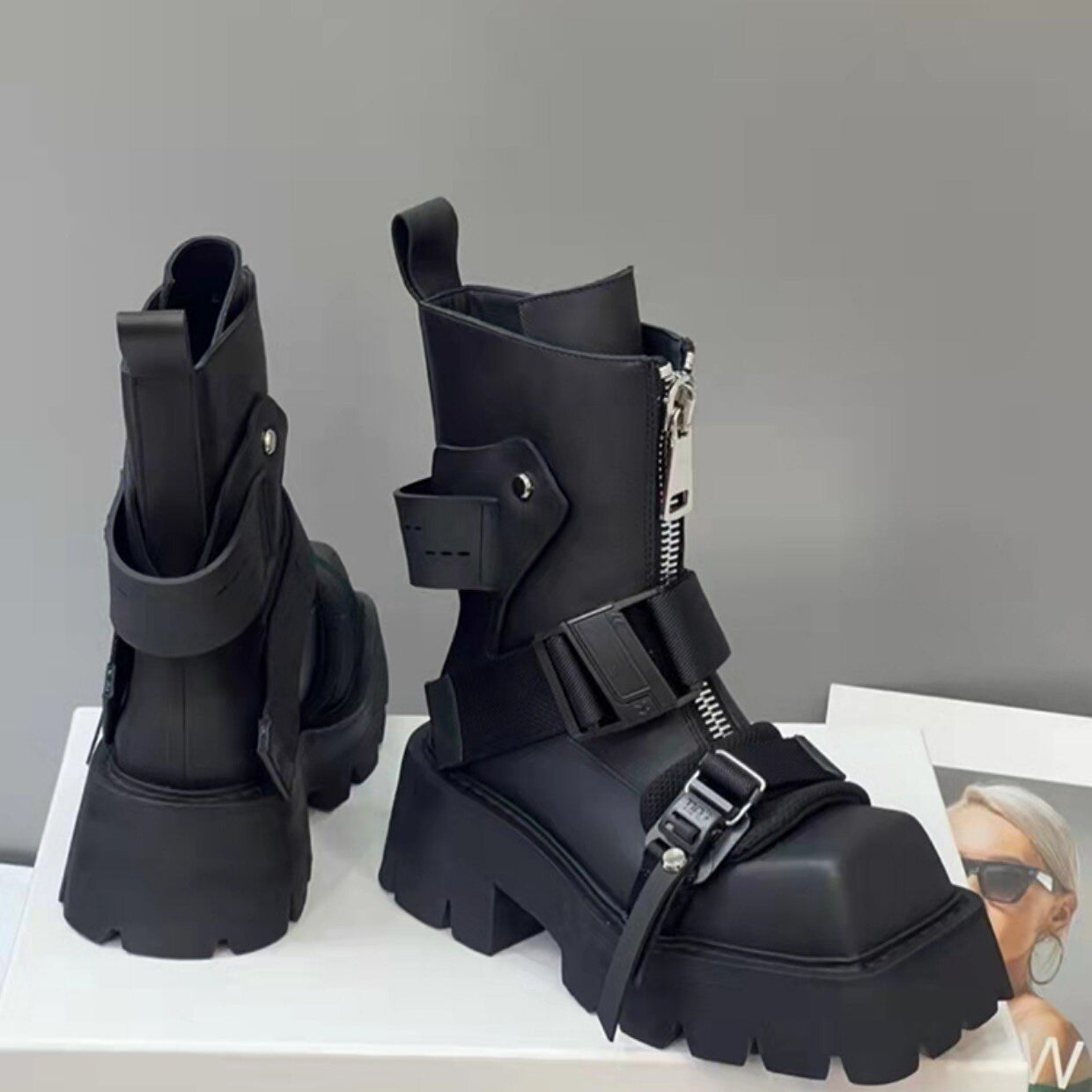 Women's Belt Buckle Fashion Boots - true-deals-club